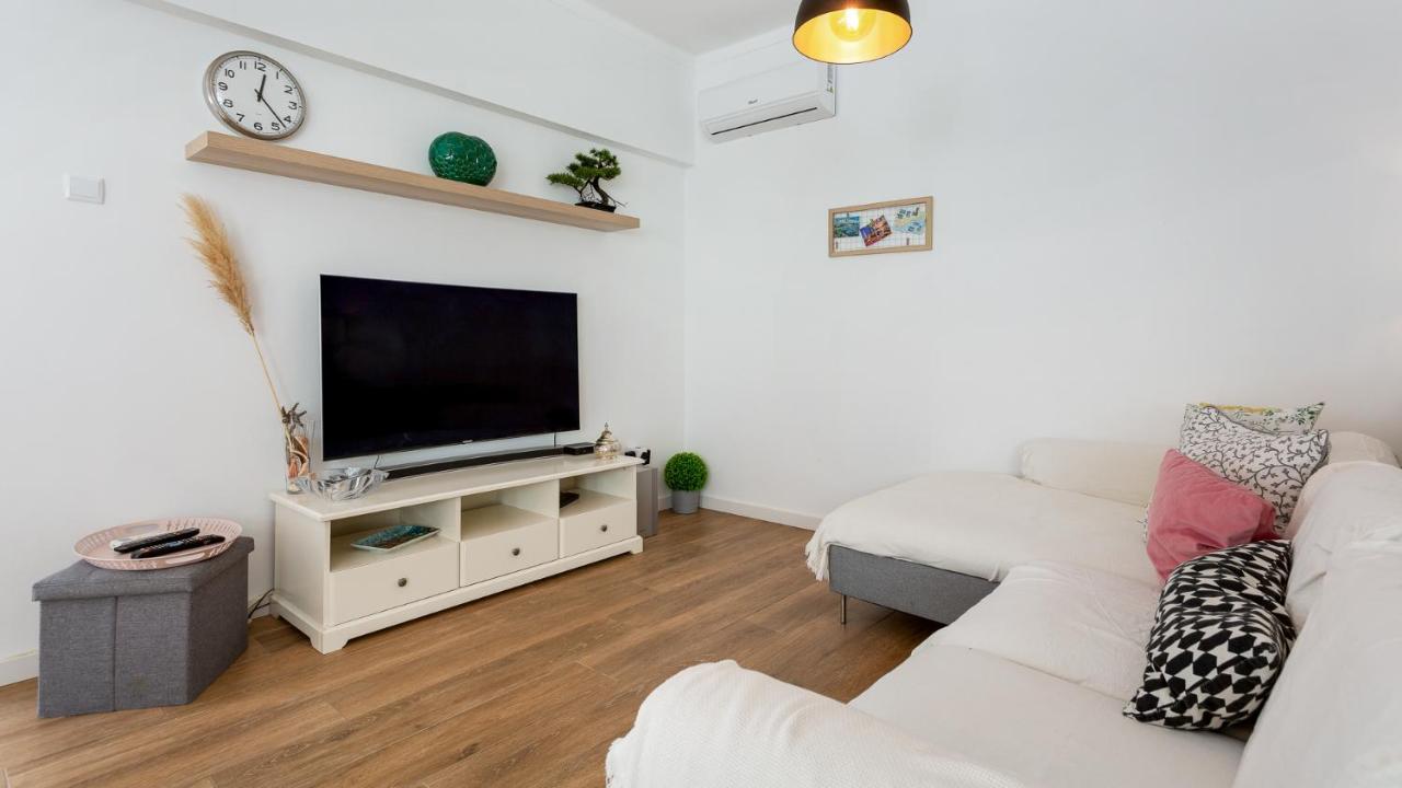 Faro Getaway W/ Big Balcony By Lovelystay Extérieur photo